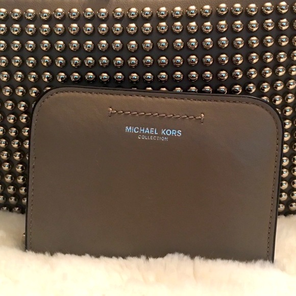 Luxury Michel Kors Taupe Miranda Studded French Calf Leather bag Like New - Picture 11 of 12